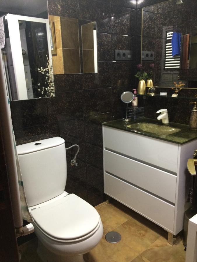 Alojamiento Nedymar Apartamento Oviedo Exterior foto